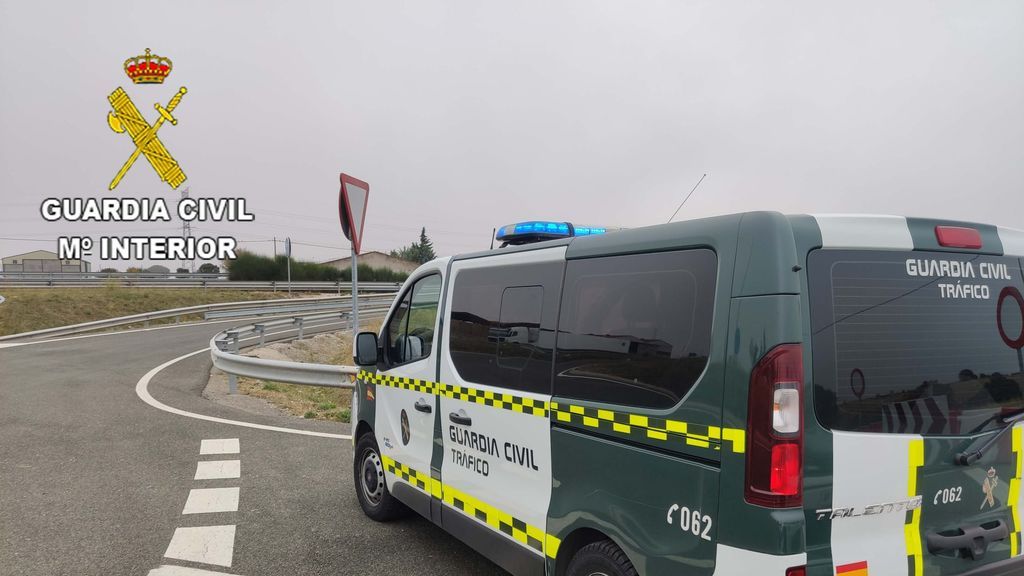 Investigan a una conductora que cuadruplicó la tasa de alcoholemia y chocó con un autobús con 45 niños en Guadalajara Investigan a una conductora que cuadruplicó la tasa de alcoholemia y chocó con un autobús con 45 niños en Guadalajara