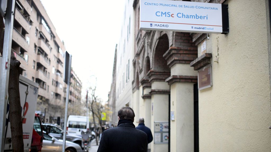 Madrid sube a 2.579 casos y los hospitalizados por covid superan los 1.500 Madrid sube a 2.579 casos y los hospitalizados por covid superan los 1.500
