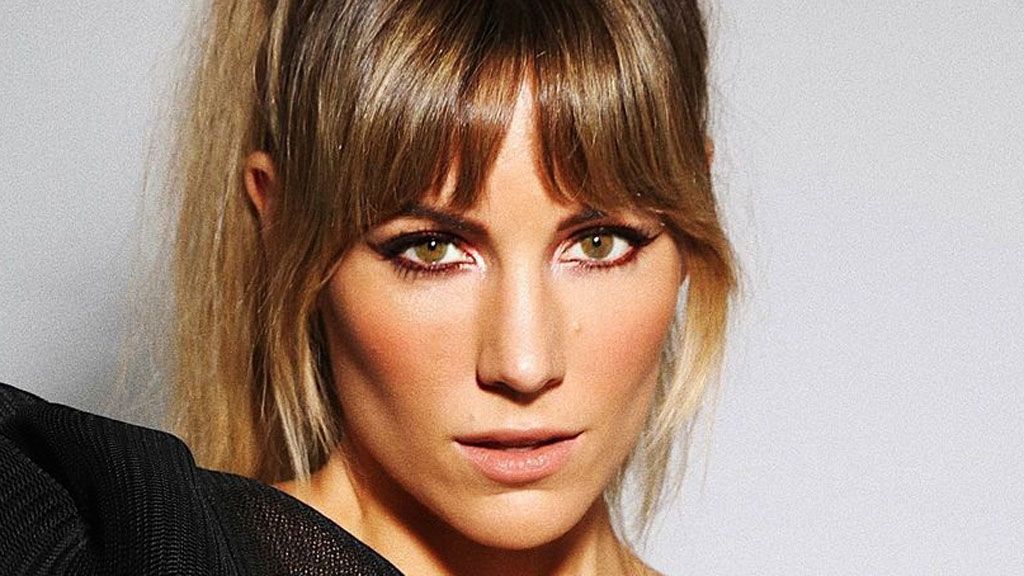 Edurne celebra su primer cumpleaños embarazada: así son sus espectaculares looks de premamá