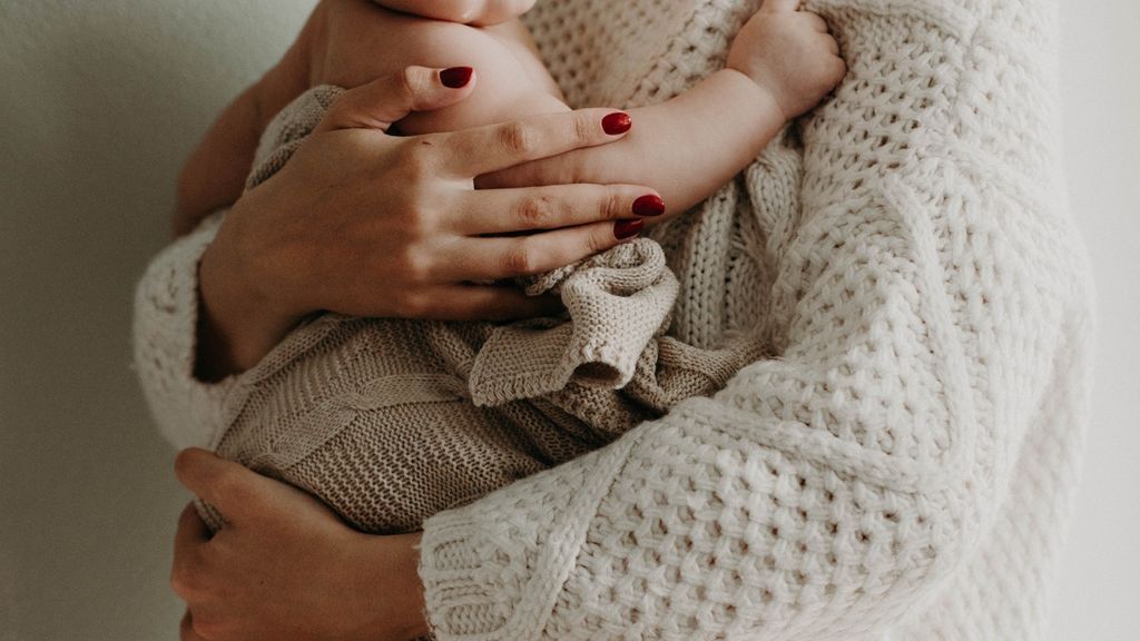 pexels-kristina-paukshtite-3270224
