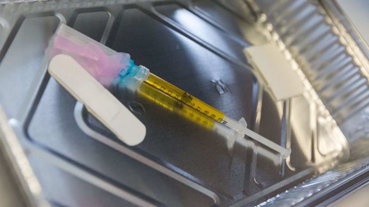 El Colegio de Médicos avisa: si el virus muta, las vacunas pueden perder eficacia