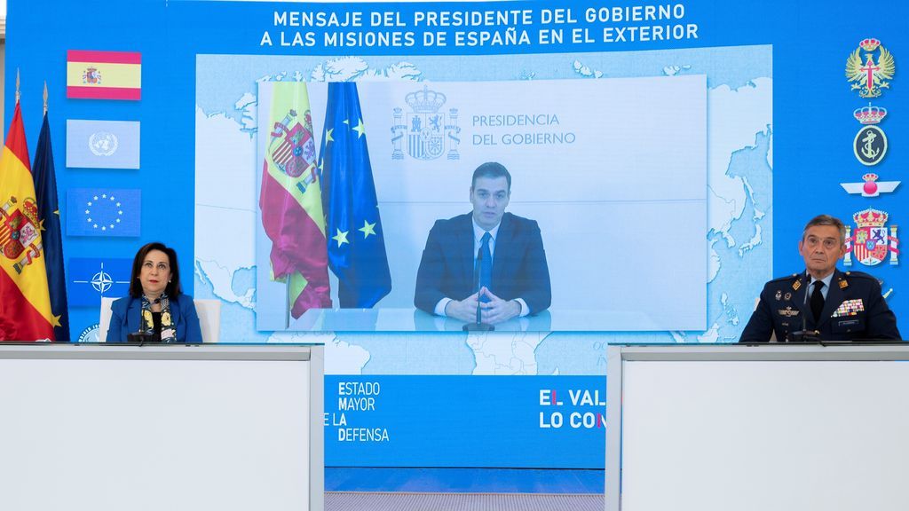 Sánchez en su discurso de Navidad agradece a las tropas por su apoyo en "estos tiempos difíciles" Sánchez en su discurso de Navidad agradece a las tropas por su apoyo en "estos tiempos difíciles"