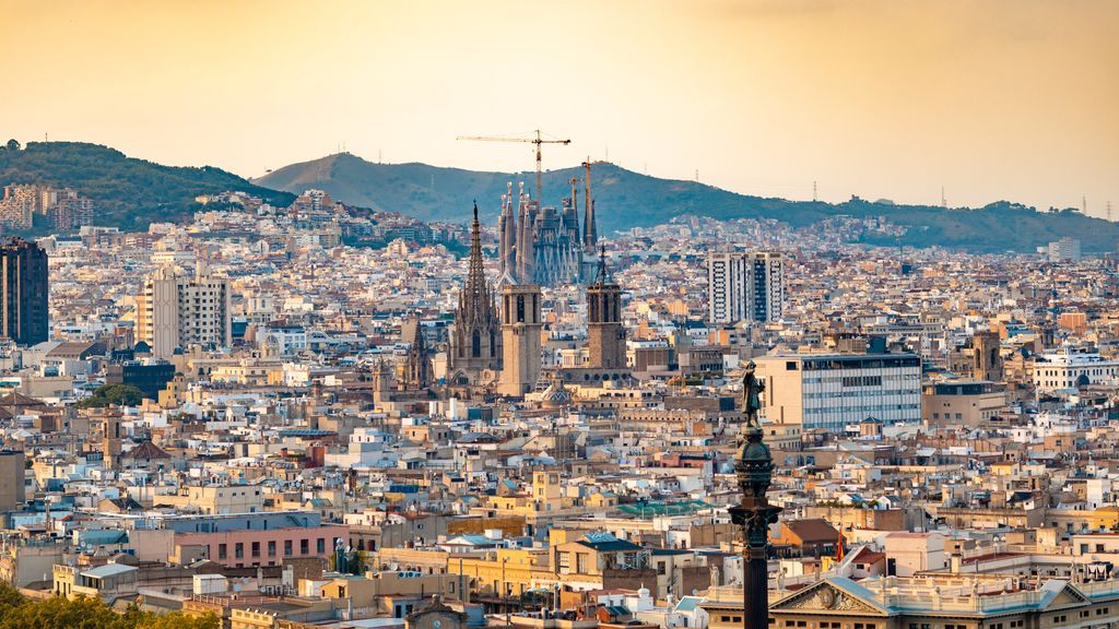 2.694 nuevos casos en Cataluña y el resto de indicadores, a la baja el último día 2.694 nuevos casos en Cataluña y el resto de indicadores, a la baja el último día