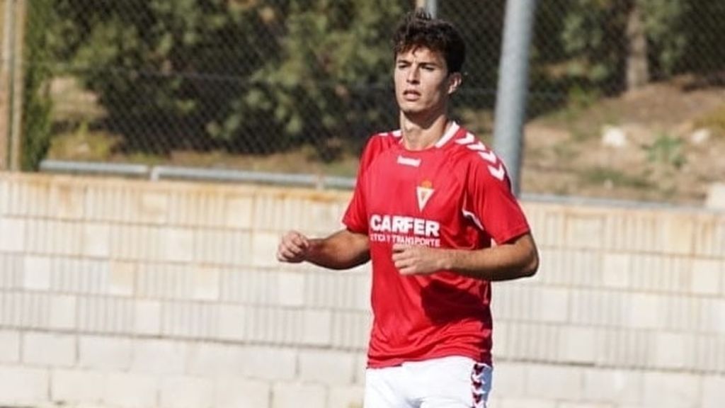 El futbolista del Real Murcia Carlos Palazón participa en una fiesta ilegal en Abarán El futbolista del Real Murcia Carlos Palazón participa en una fiesta ilegal en Abarán
