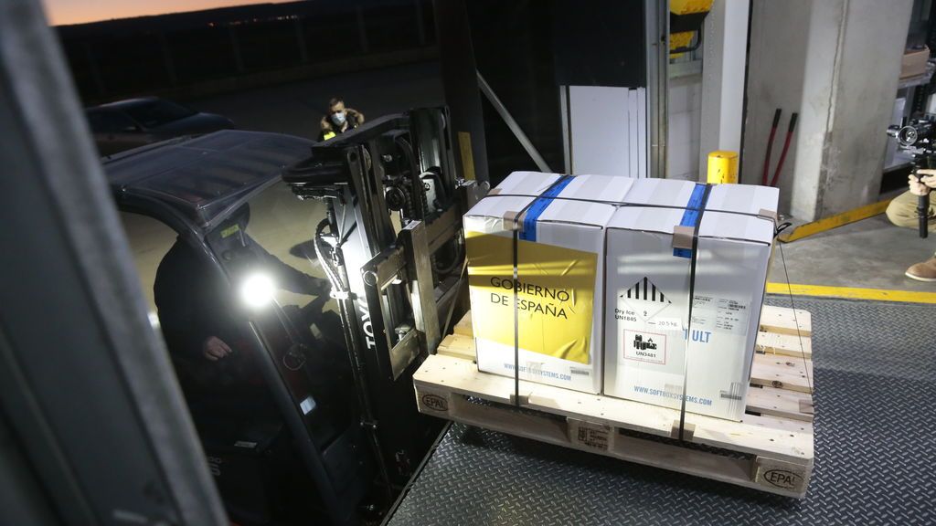 Llegan las primeras dosis de la vacuna contra el covid-19 a España