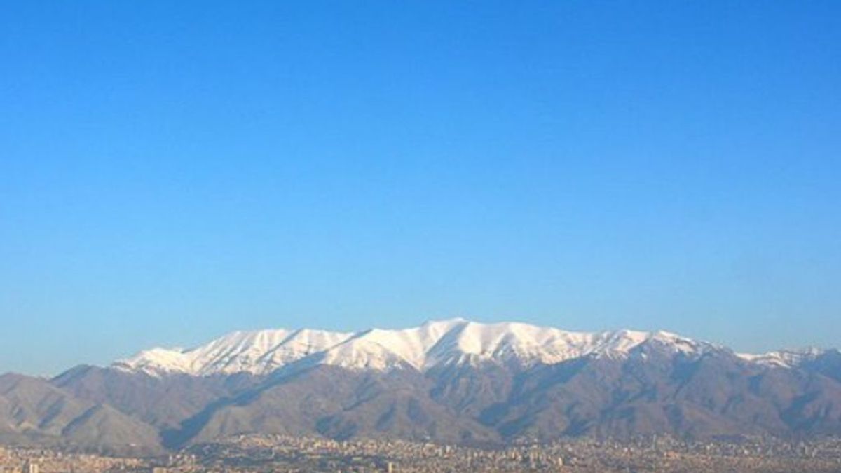 Al menos una decena de escaladores muertos por un alud de nieve al norte de Teherán