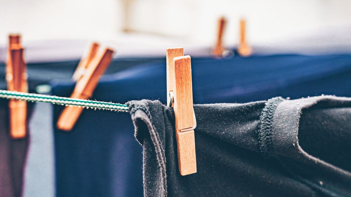 Consejos prácticos para tender la ropa después de lavarla