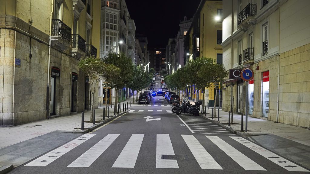 Cantabria adelanta el toque de queda en Nochevieja a las 00:30h y reduce a seis las reuniones Cantabria adelanta el toque de queda en Nochevieja a las 00:30h y reduce a seis las reuniones