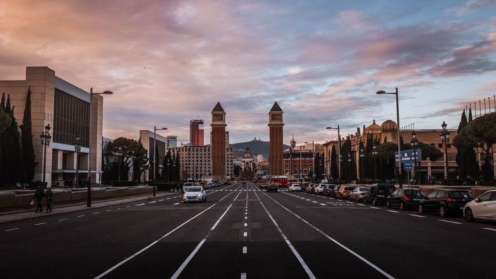 La presión hospitalaria aumenta en Cataluña, que prepara nuevas restricciones y reporta un millar de casos nuevos La presión hospitalaria aumenta en Cataluña, que prepara nuevas restricciones y reporta un millar de casos nuevos