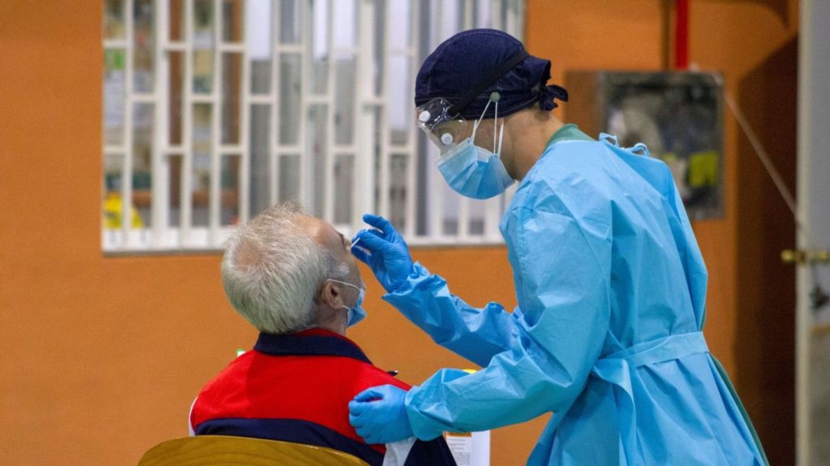 Andalucía detecta cinco casos de la variante británica del coronavirus en la comunidad