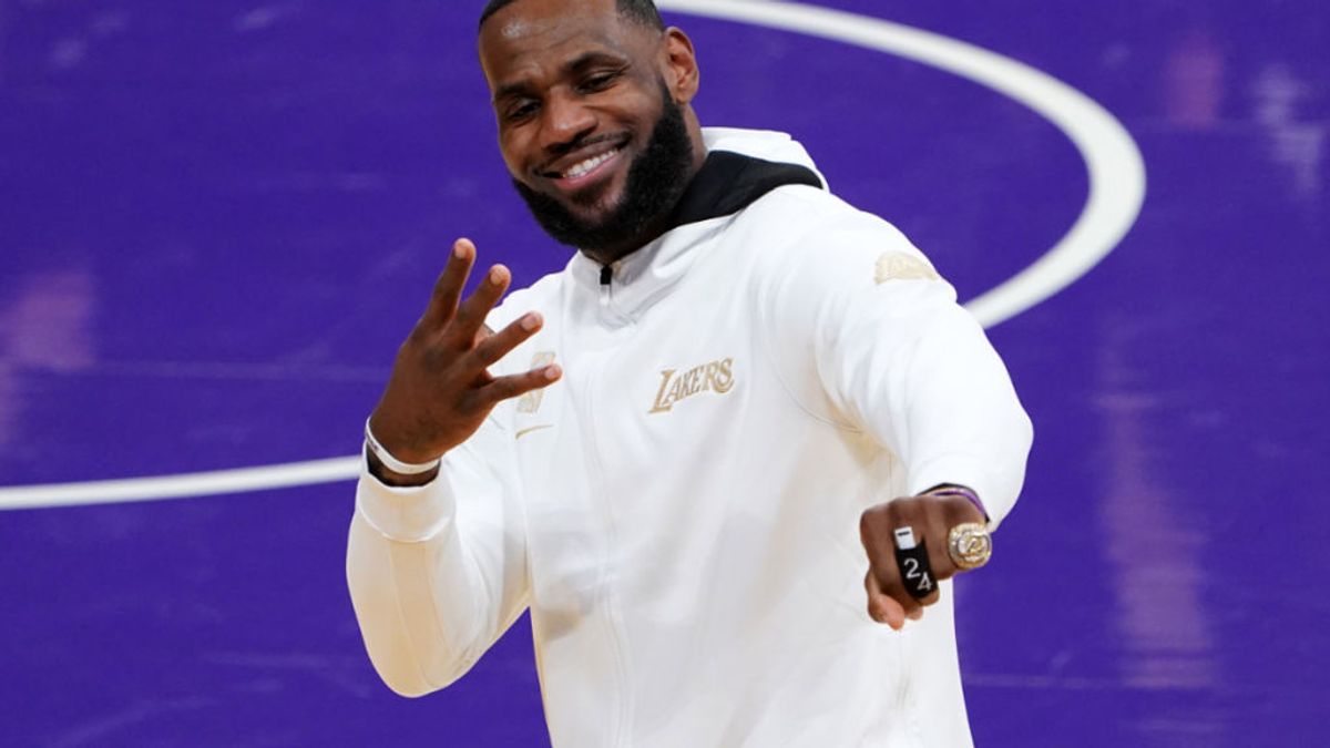 LeBron James brinda su última victoria de Los Angeles Lakers con un Vega Sicilia de Valladolid: "Si sabes, sabes" LeBron James brinda su última victoria de Los Angeles Lakers con un Vega Sicilia de Valladolid: "Si sabes, sabes"