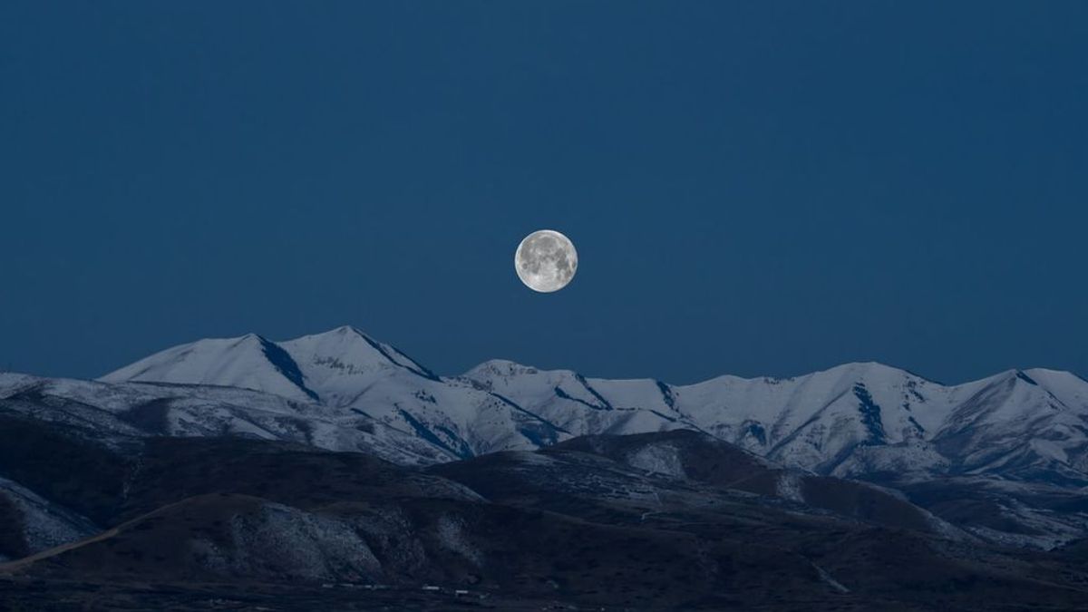 Último plenilunio de la década: cómo y cuándo ver la 'luna fría' de diciembre