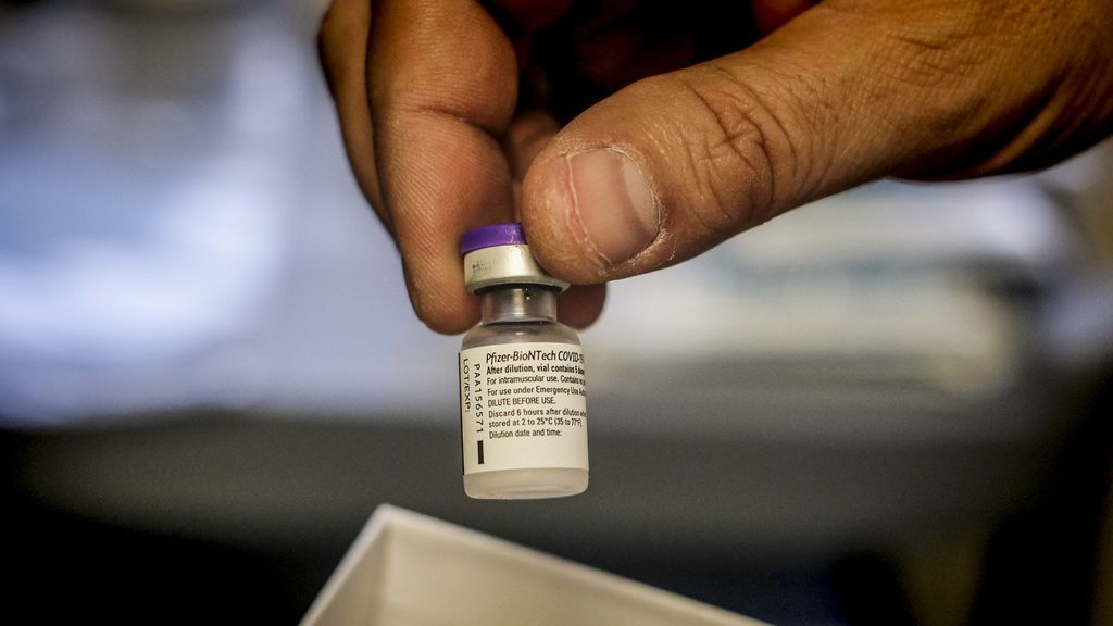 Nueva estafa: Ofrecen la vacuna del coronavirus a domicilio mediante una cita telefónica Nueva estafa: Ofrecen la vacuna del coronavirus a domicilio mediante una cita telefónica