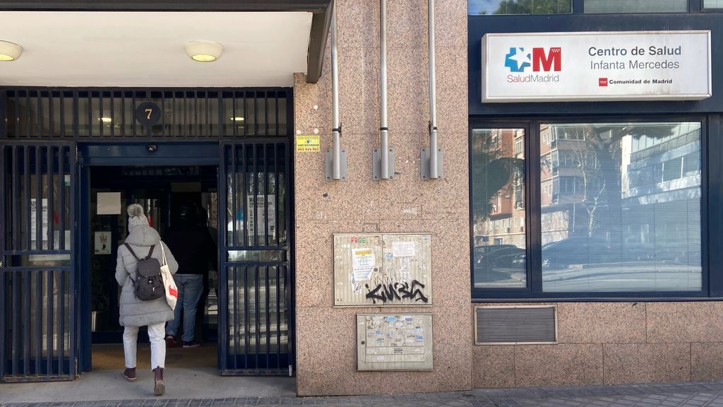 El repunte sostenido de Madrid hace temer que esté ya en su tercera ola de covid El repunte sostenido de Madrid hace temer que esté ya en su tercera ola de covid