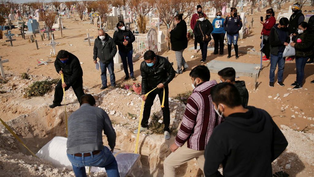 México en alerta: roza otros 6.000 casos diarios de coronavirus y 430 muertes más México en alerta: roza otros 6.000 casos diarios de coronavirus y 430 muertes más