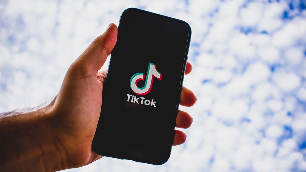 Cómo hacer un directo en TikTok con la familia Cómo hacer un directo en TikTok con la familia