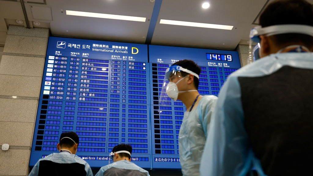 Corea del Sur registra una cifra récord de muertes por COVID-19 y otros 1.000 contagios Corea del Sur registra una cifra récord de muertes por COVID-19 y otros 1.000 contagios