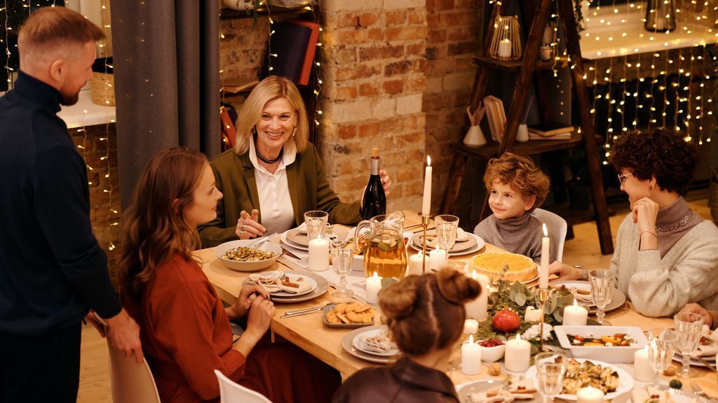 La advertencia de los expertos: "Si vas a reunirte en Nochevieja que sea con los que cenaste en Navidad" La advertencia de los expertos: "Si vas a reunirte en Nochevieja que sea con los que cenaste en Navidad"