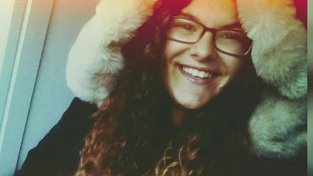 La madre de la joven condenada a cadena perpetua en Omán: "El tiempo se ha parado para mi hija en una prisión donde se vulneran sus derechos" La madre de la joven condenada a cadena perpetua en Omán: "El tiempo se ha parado para mi hija en una prisión donde se vulneran sus derechos"