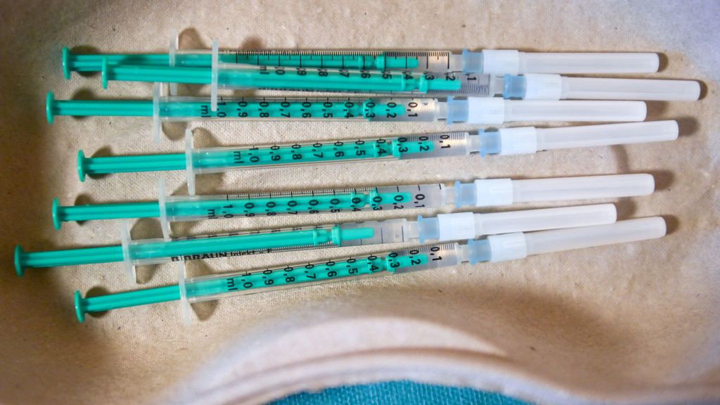 Alemania confirma su tercera cifra más alta de fallecidos diarios por coronavirus con más de 850 Alemania confirma su tercera cifra más alta de fallecidos diarios por coronavirus con más de 850