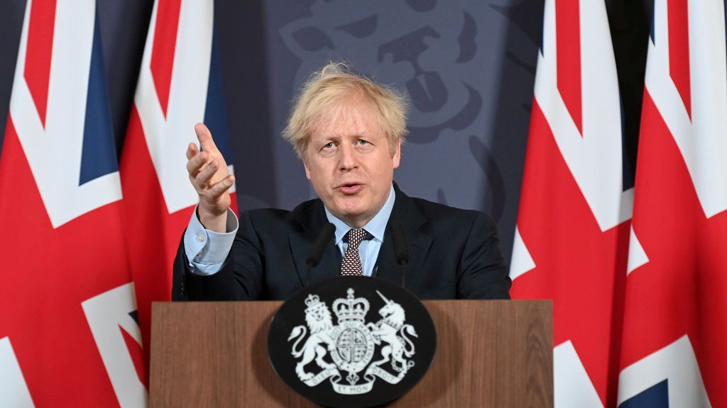 Científicos británicos piden un nuevo confinamiento total a medida que se multiplican los nuevos casos de Covid Científicos británicos piden un nuevo confinamiento total a medida que se multiplican los nuevos casos de Covid