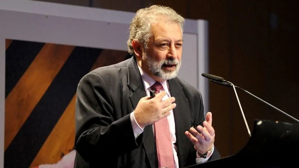 Daniel López Acuña: “Tantas interacciones navideñas van a ser el detonador de la tercera ola” Daniel López Acuña: “Tantas interacciones navideñas van a ser el detonador de la tercera ola”