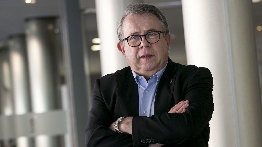 El presidente del Colegio de Médicos de Barcelona pide un confinamiento inmediato: El presidente del Colegio de Médicos de Barcelona pide un confinamiento inmediato: