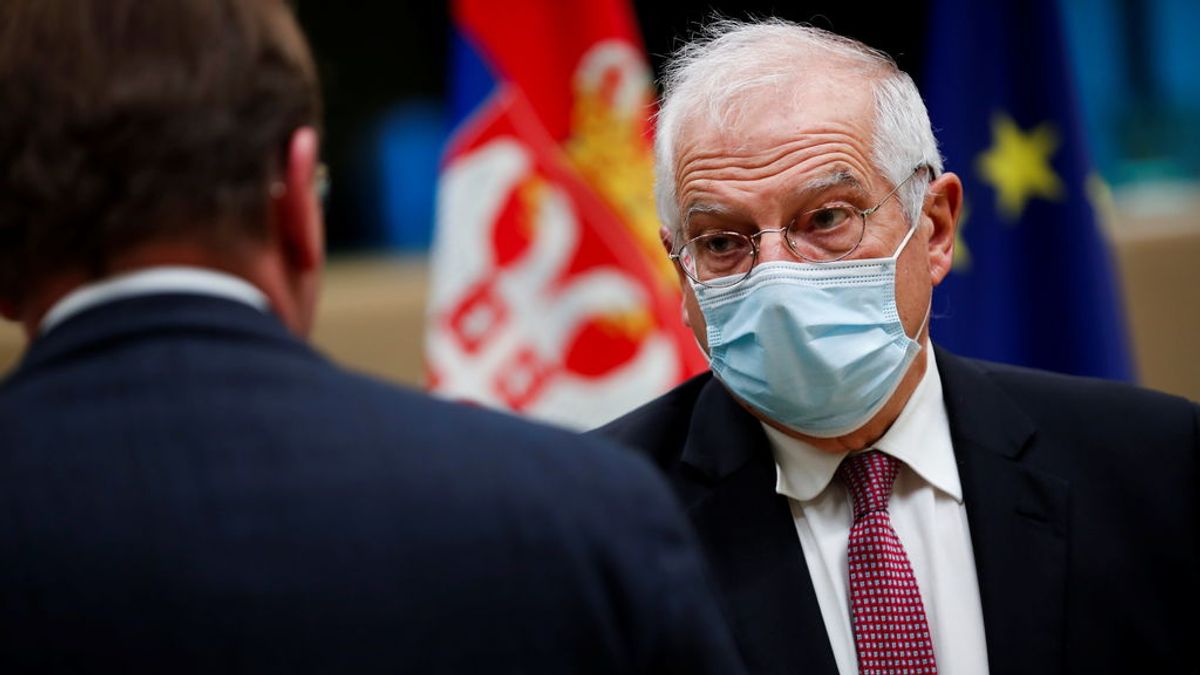 Rusia contra Borrell: le acusa de "difundir información falsa" y de participar en "la guerra de las vacunas" Rusia contra Borrell: le acusa de "difundir información falsa" y de participar en "la guerra de las vacunas"
