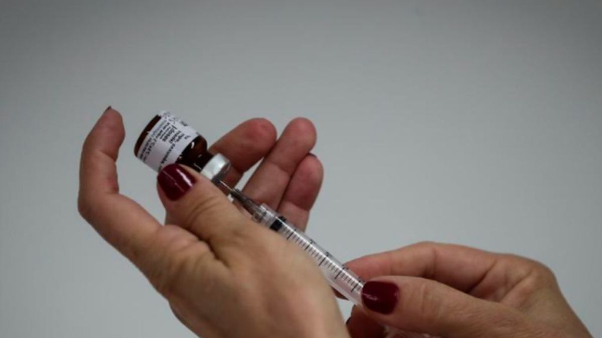Los insumisos a la vacuna que tengan a su cargo a personas mayores se exponen a perder su tutela