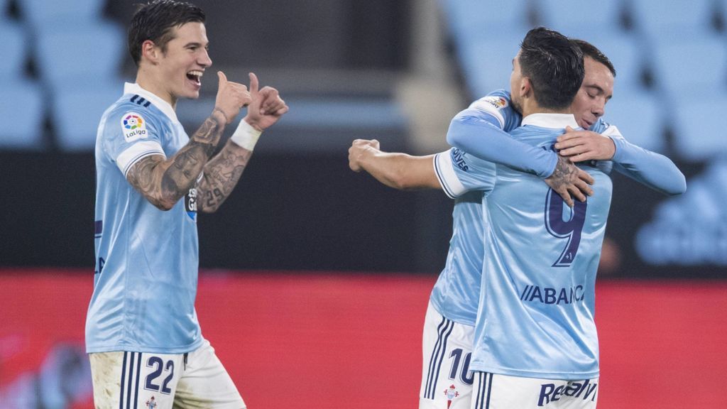 Aspas celebra el gol de Nolito. Aspas celebra el gol de Nolito.