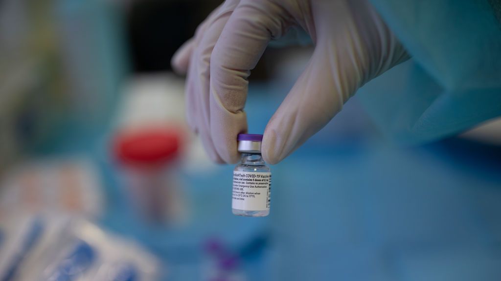 BioNTech y Pfizer incrementarán la producción de su vacuna para atajar los retrasos BioNTech y Pfizer incrementarán la producción de su vacuna para atajar los retrasos