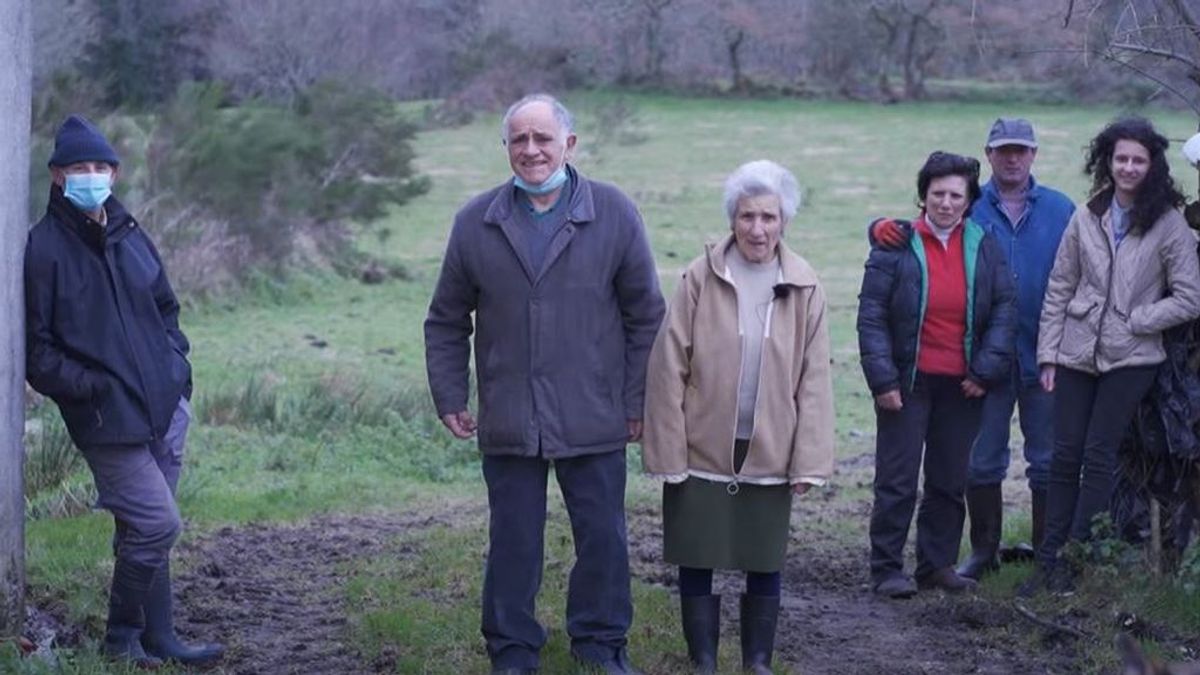 El vídeo de felicitación de Año Nuevo de un pequeño pueblo gallego: "Como en Muras, en ningún sitiop" El vídeo de felicitación de Año Nuevo de un pequeño pueblo gallego: "Como en Muras, en ningún sitiop"