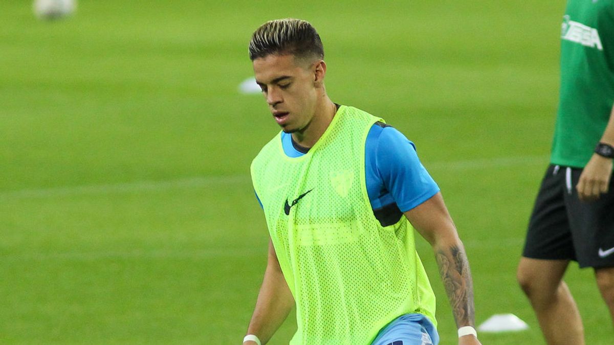Un futbolista del Málaga F.C. pillado en una fiesta de Nochevieja sin medidas de seguridad Un futbolista del Málaga F.C. pillado en una fiesta de Nochevieja sin medidas de seguridad