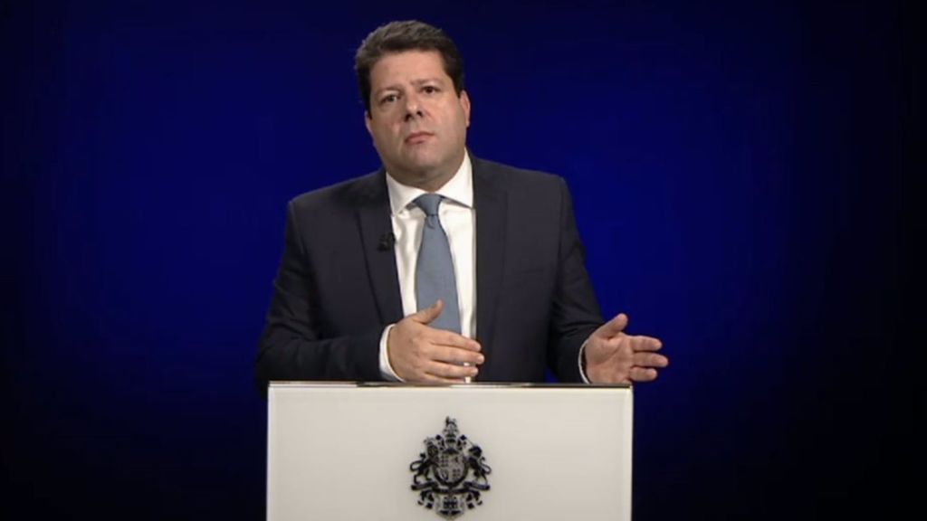 Picardo advierte de que España "no tendrá ningún control" sobre el puerto ni el aeropuerto de Gibraltar Picardo advierte de que España "no tendrá ningún control" sobre el puerto ni el aeropuerto de Gibraltar