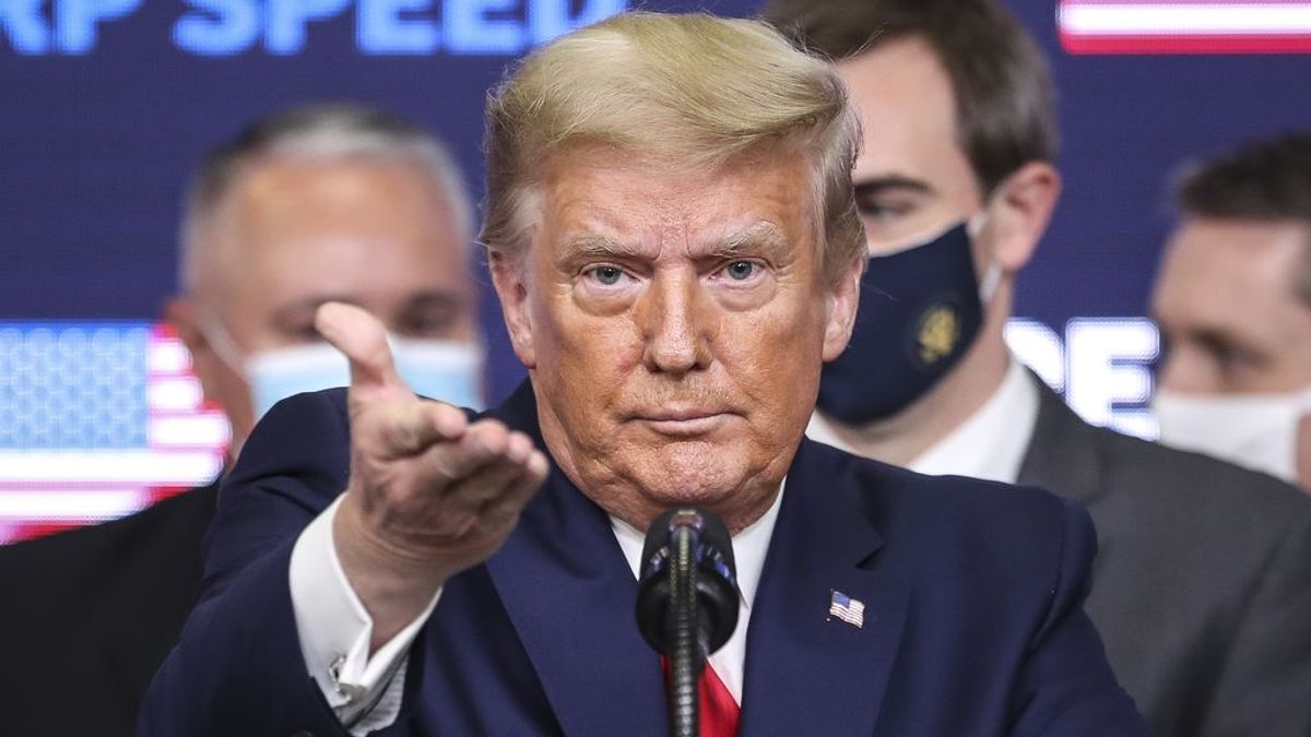 Trump presiona al secretario de Estado de Georgia para que "busque" los votos necesarios para anular la victoria de Biden Trump presiona al secretario de Estado de Georgia para que "busque" los votos necesarios para anular la victoria de Biden