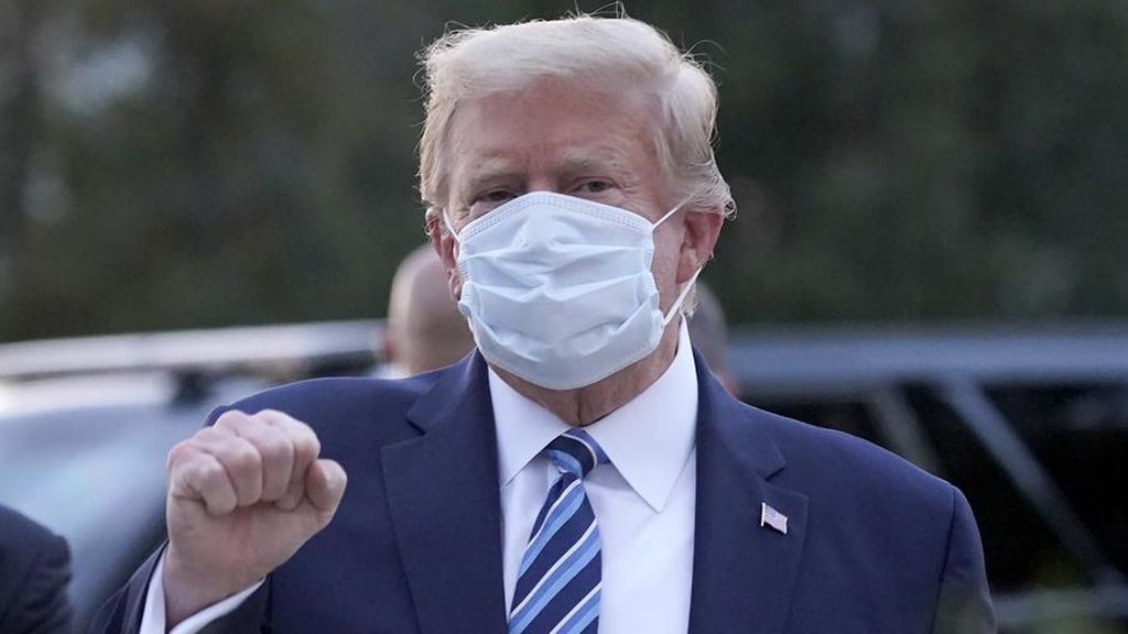 Trump acusa a los CDC de exagerar las cifras de casos y muertes por covid-19 en Estados Unidos Trump acusa a los CDC de exagerar las cifras de casos y muertes por covid-19 en Estados Unidos