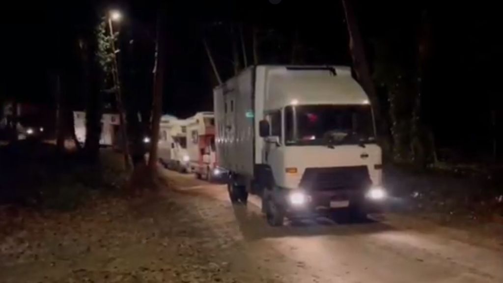 Un grupo de asistentes a la 'rave' de Llinars del Vallés pretendían seguir la fiesta en Dosrius Un grupo de asistentes a la 'rave' de Llinars del Vallés pretendían seguir la fiesta en Dosrius