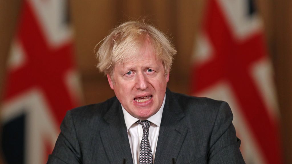 Boris Johnson anuncia un confinamiento similar al de marzo para frenar la curva de contagios Boris Johnson anuncia un confinamiento similar al de marzo para frenar la curva de contagios