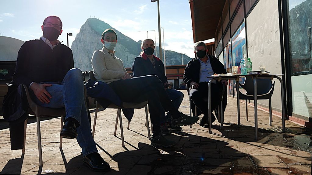 Un grupo de empresarios gibraltareños en La Línea de la Concepción, hoy