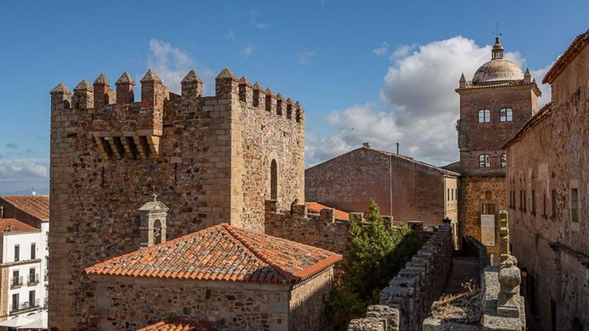Cáceres, la ciudad medieval que Financial Times galardona como uno de los descubrimientos del año Cáceres, la ciudad medieval que Financial Times galardona como uno de los descubrimientos del año