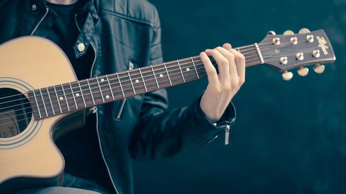 Guitarras que trastean: causas y cómo arreglarlo