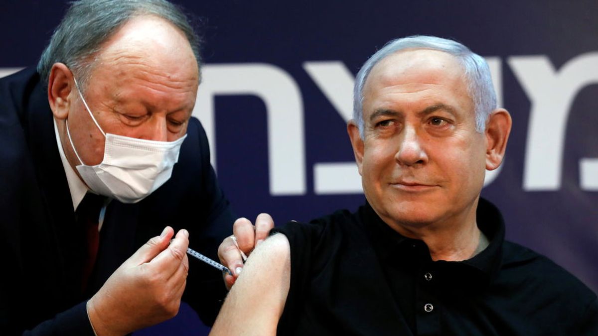 Netanyahu se pone la vacuna del covid el primero