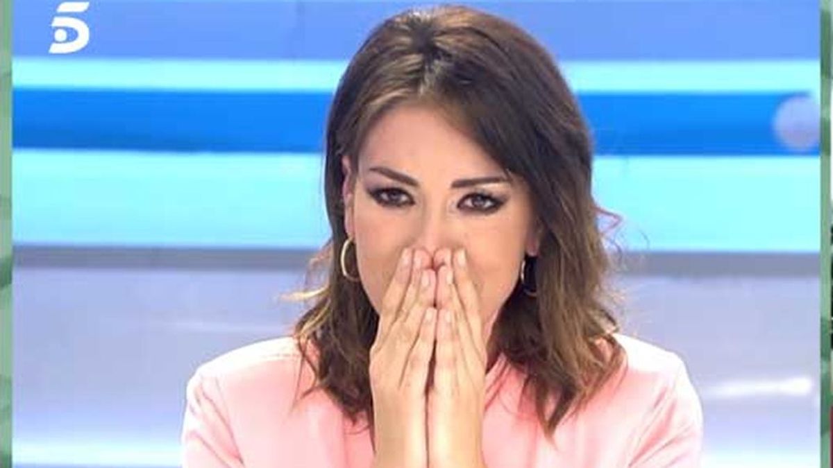 Patricia Pardo, sorprendida por su hermana en el programa de Ana Rosa Patricia Pardo, sorprendida por su hermana en el programa de Ana Rosa