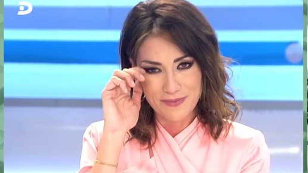 Patricia Pardo se emociona con la sorpresa de su hermana
