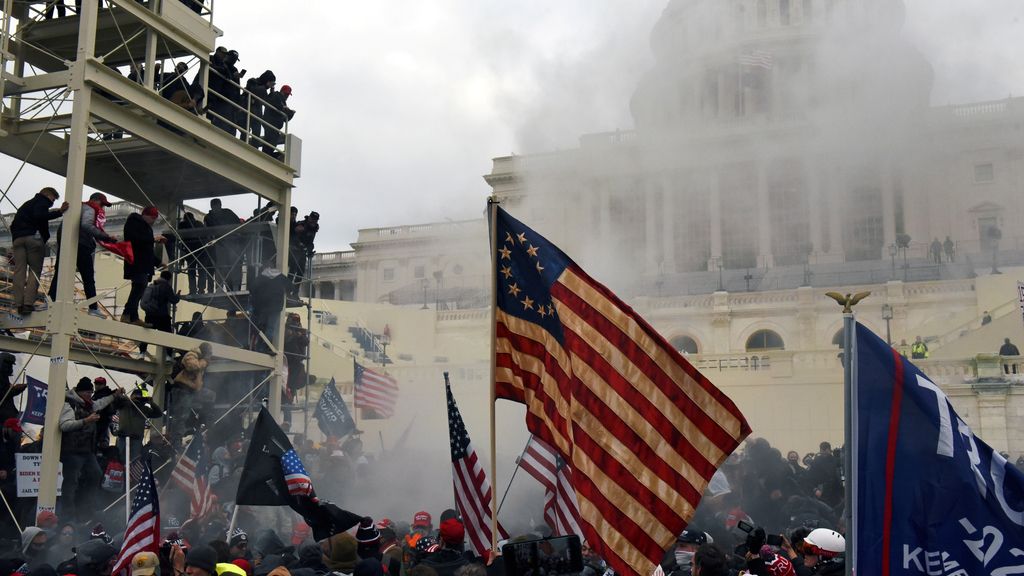 El asalto al Capitolio de EEUU, en IMÁGENES