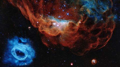 El Hubble publica las mejores fotos del cosmos en un calendario repleto de años luz - NIUS
