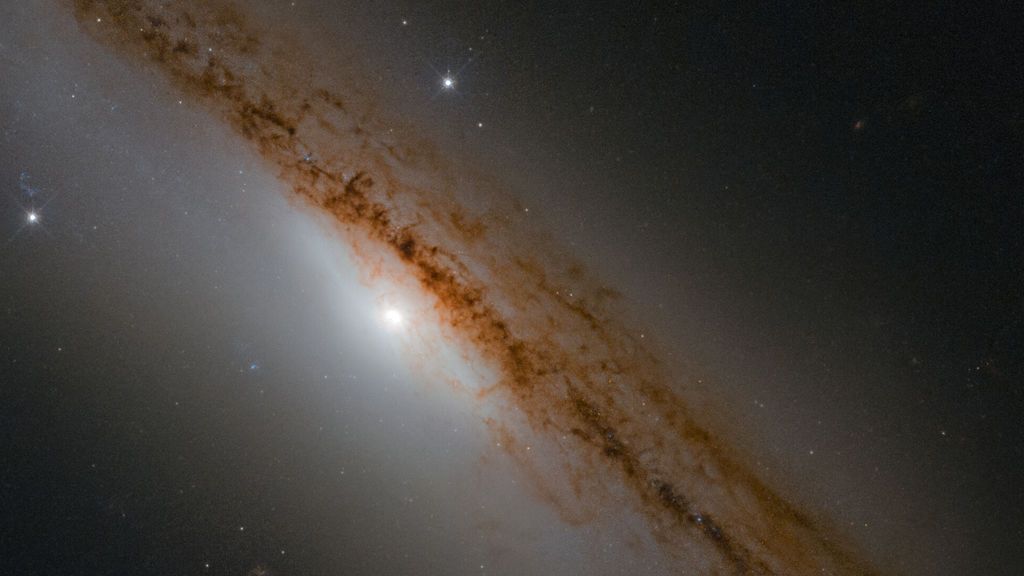 La galaxia espiral NGC 1589