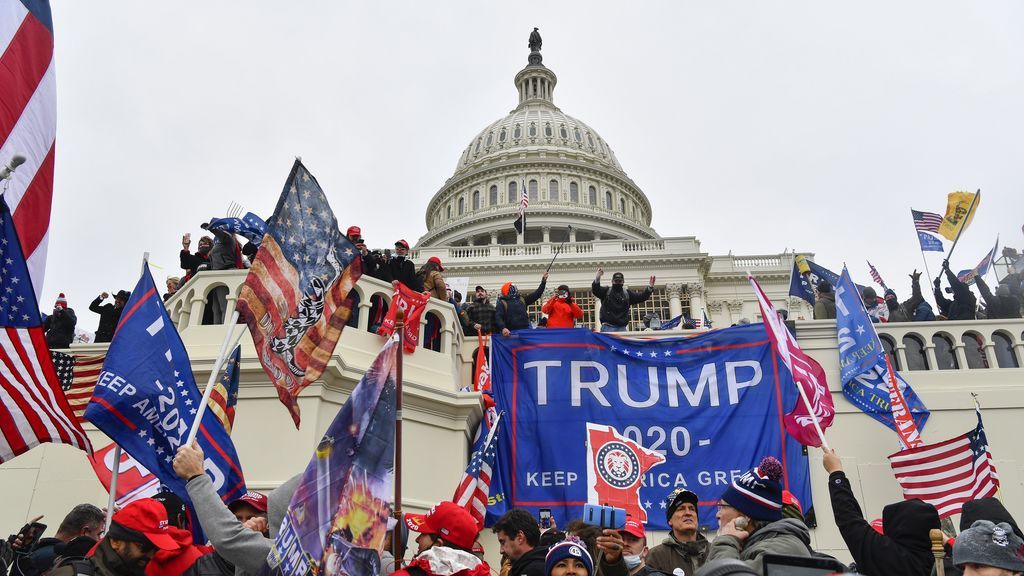 Trump, un bisonte y la bandera confederada: diez claves para entender bien el asalto al Capitolio