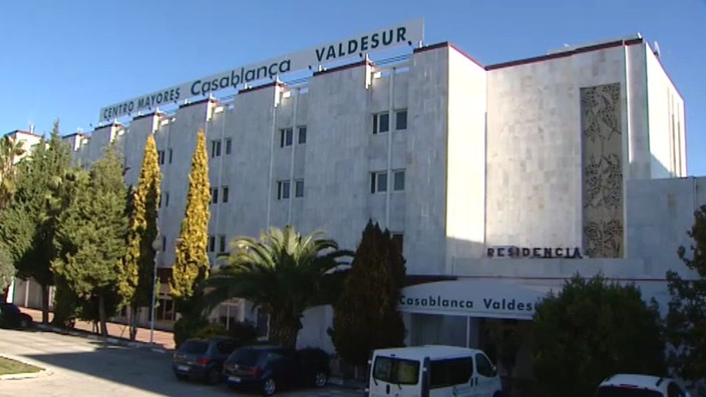 Una residencia de Madrid admite haber vacunado irregularmente a sacerdotes, voluntarios y familiares de los trabajadores