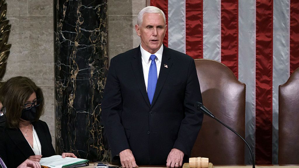 Mike Pence, el nuevo héroe y salvador de la nación de los republicanos Mike Pence, el nuevo héroe y salvador de la nación de los republicanos
